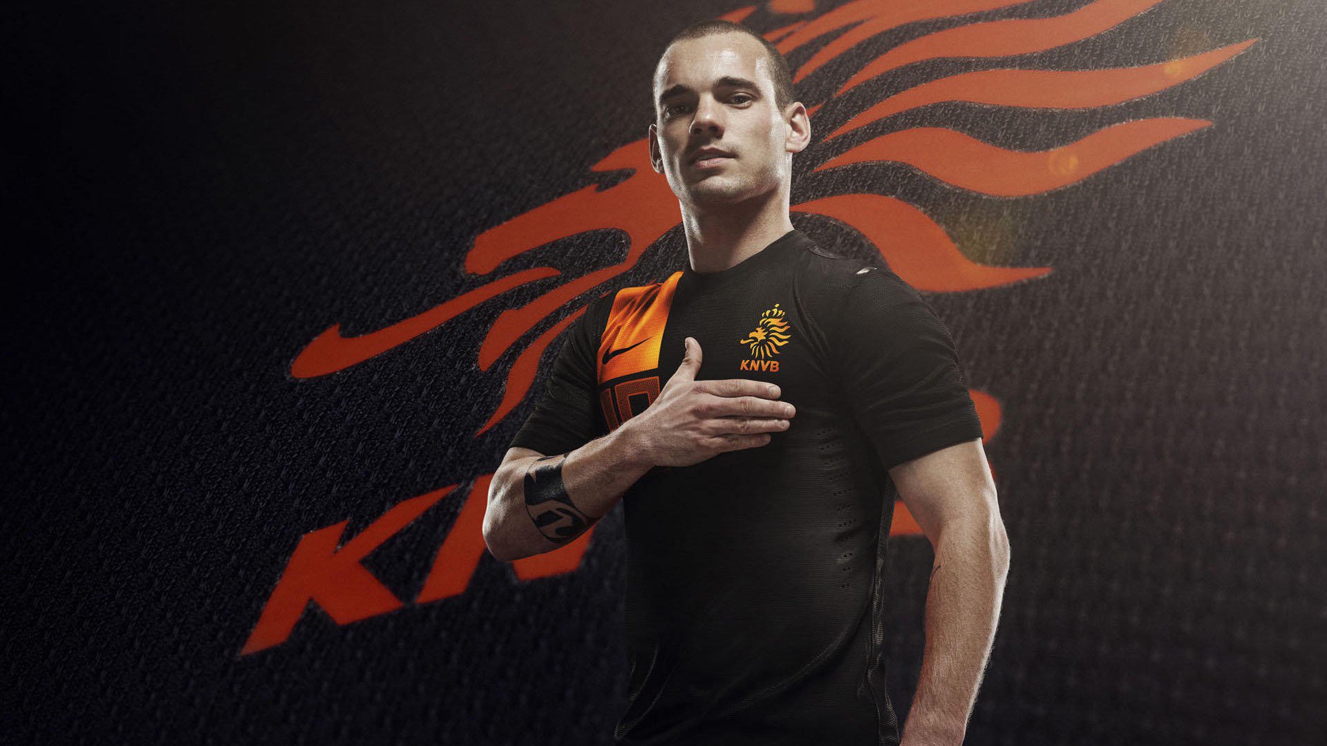 米兰app体育下载-足球战术打法多变比赛观赏性强，足球比赛的战术