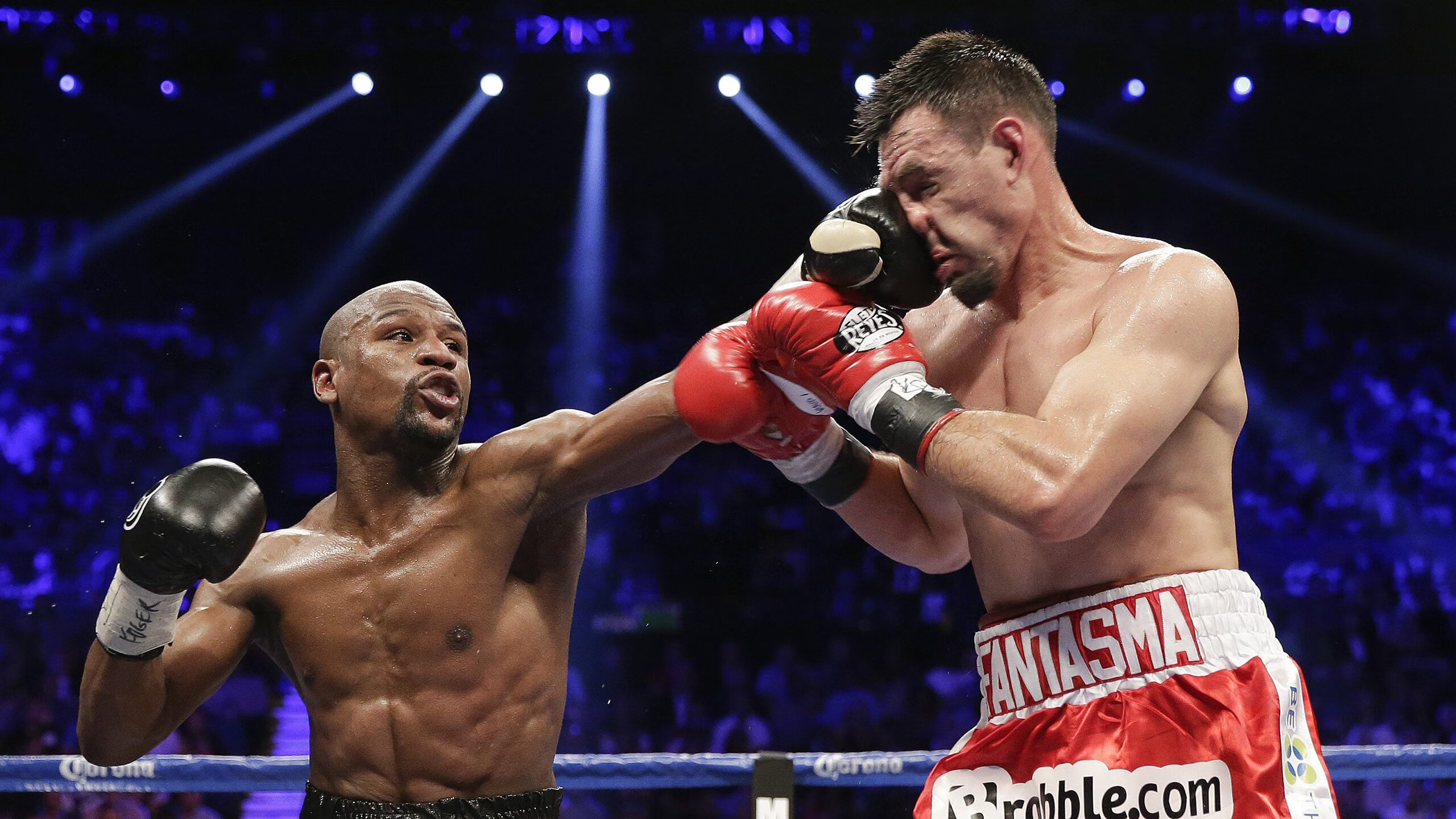 英超疯狂反击:快节奏让场面热血沸腾,英超太强