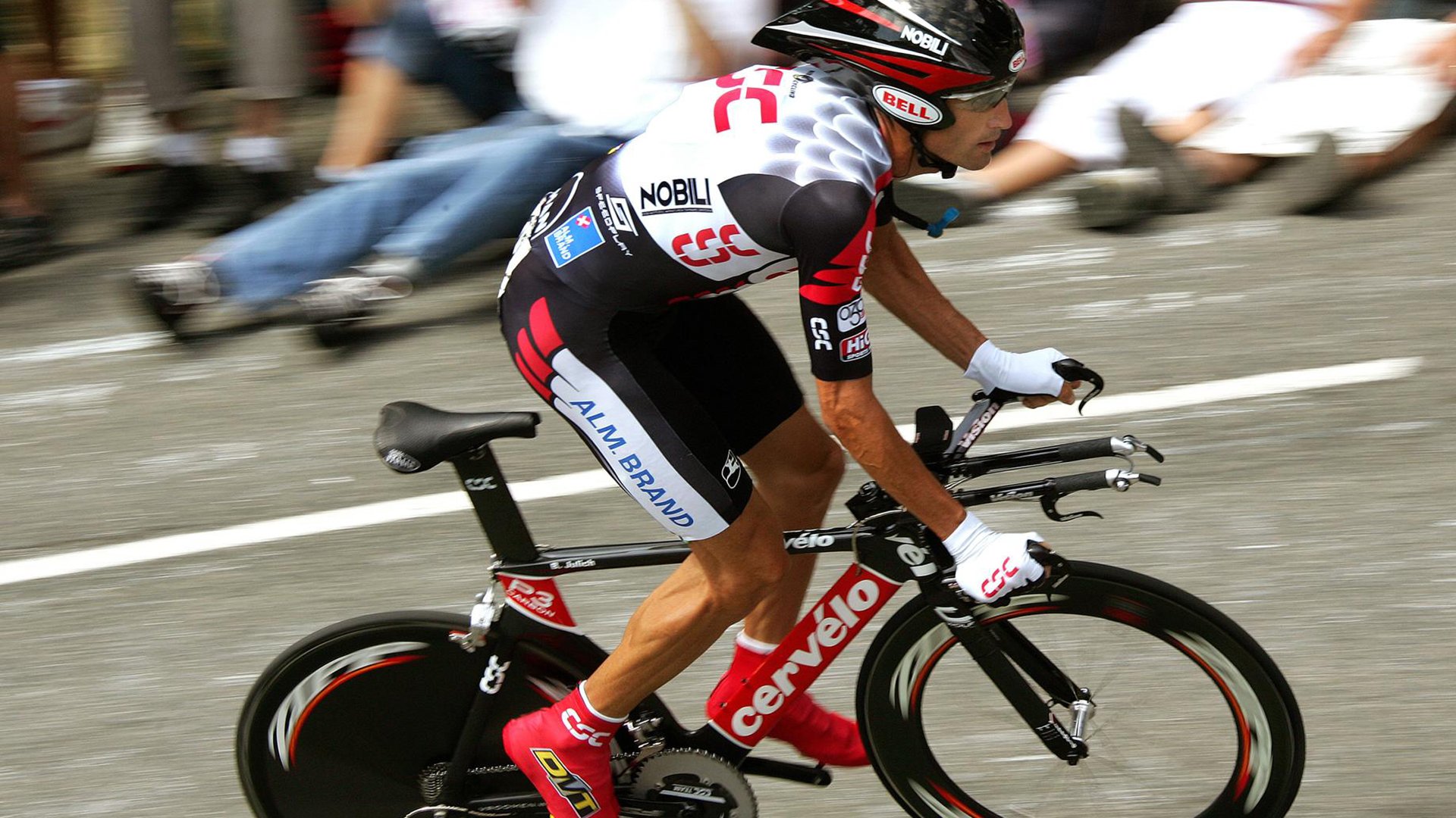 国家队是否推动建立技战术双轨执行方案